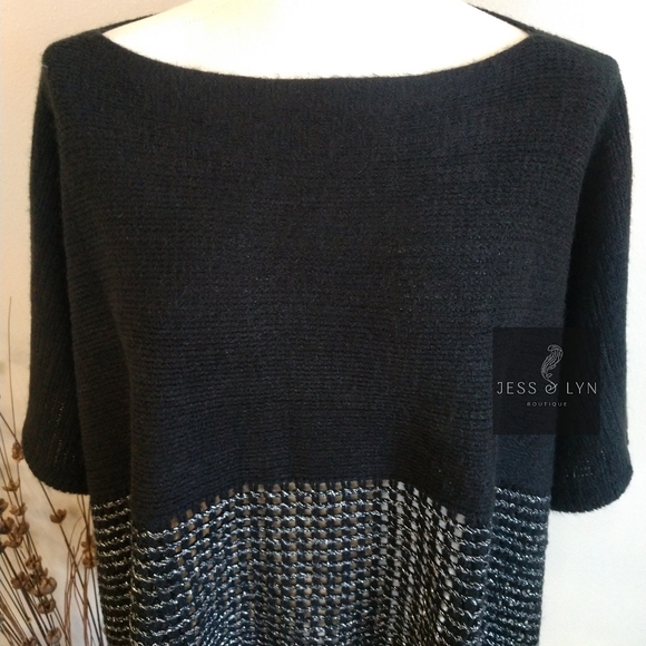 🆕RAYA- Black Oversized Two Tone Knit Sweater w/Wide Sleeves - Picture 4 of 12